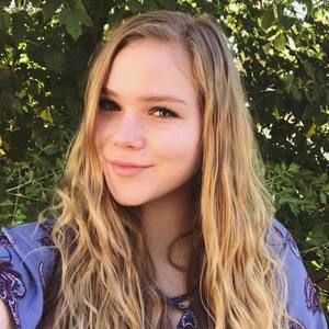 Meet your Posher, Chloe